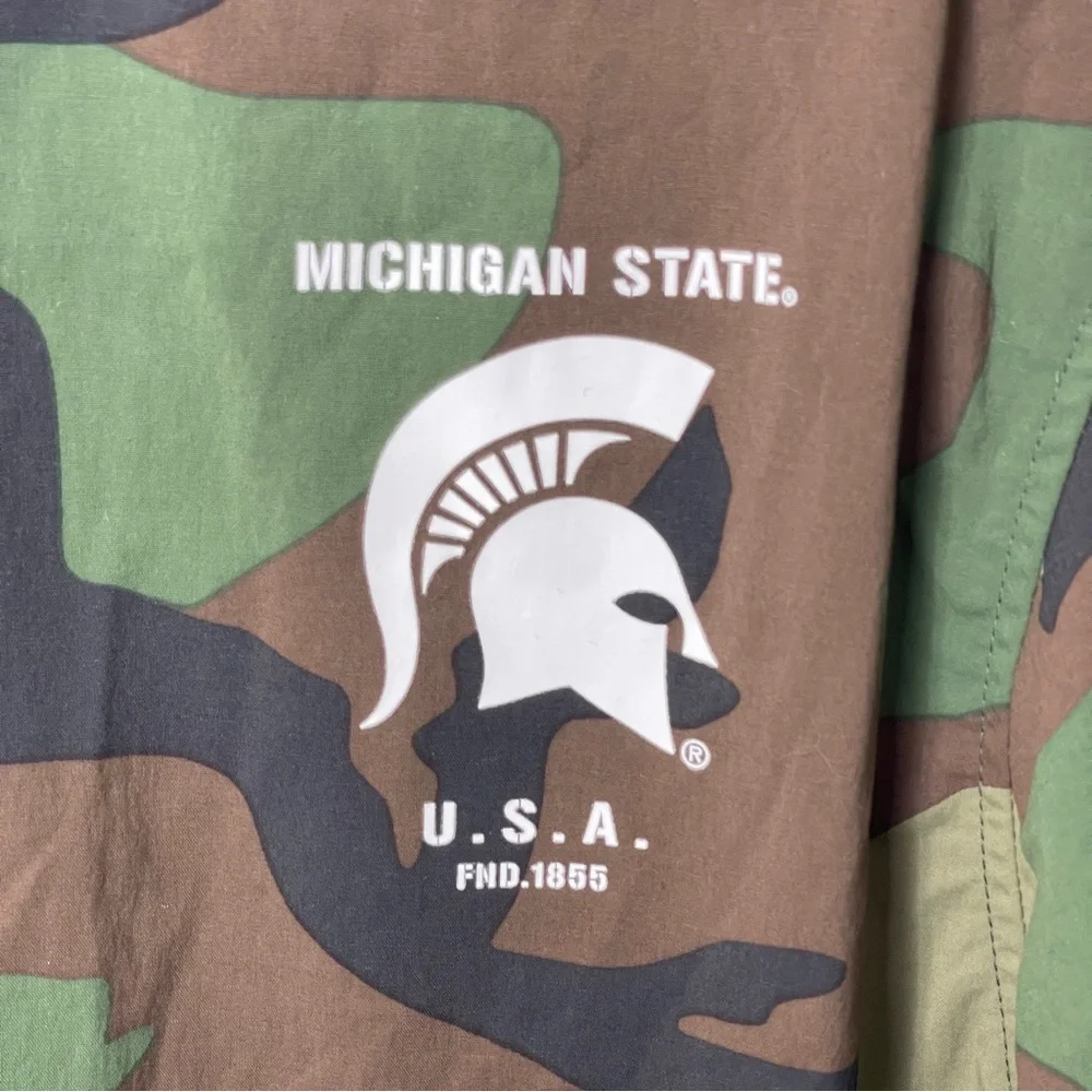 Nike Michigan State University Spartans Military Windbreaker Jacket Camo Hood.